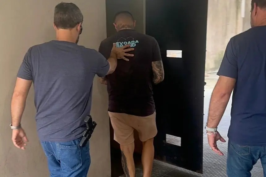 A prisão ocorreu após expedição através da 1ª Vara de Inquéritos Policiais de Belém.