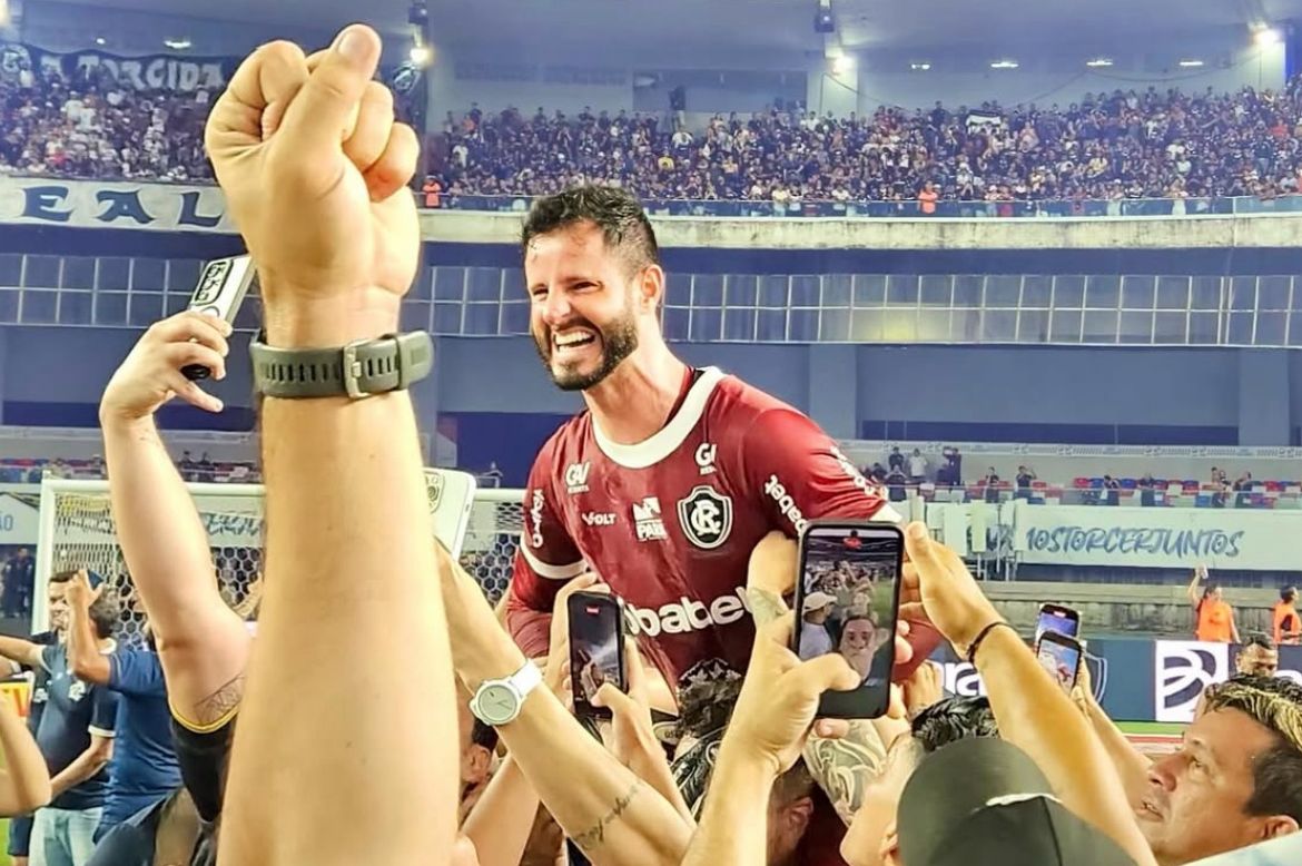 Camisa 88 permanece no Leão - 