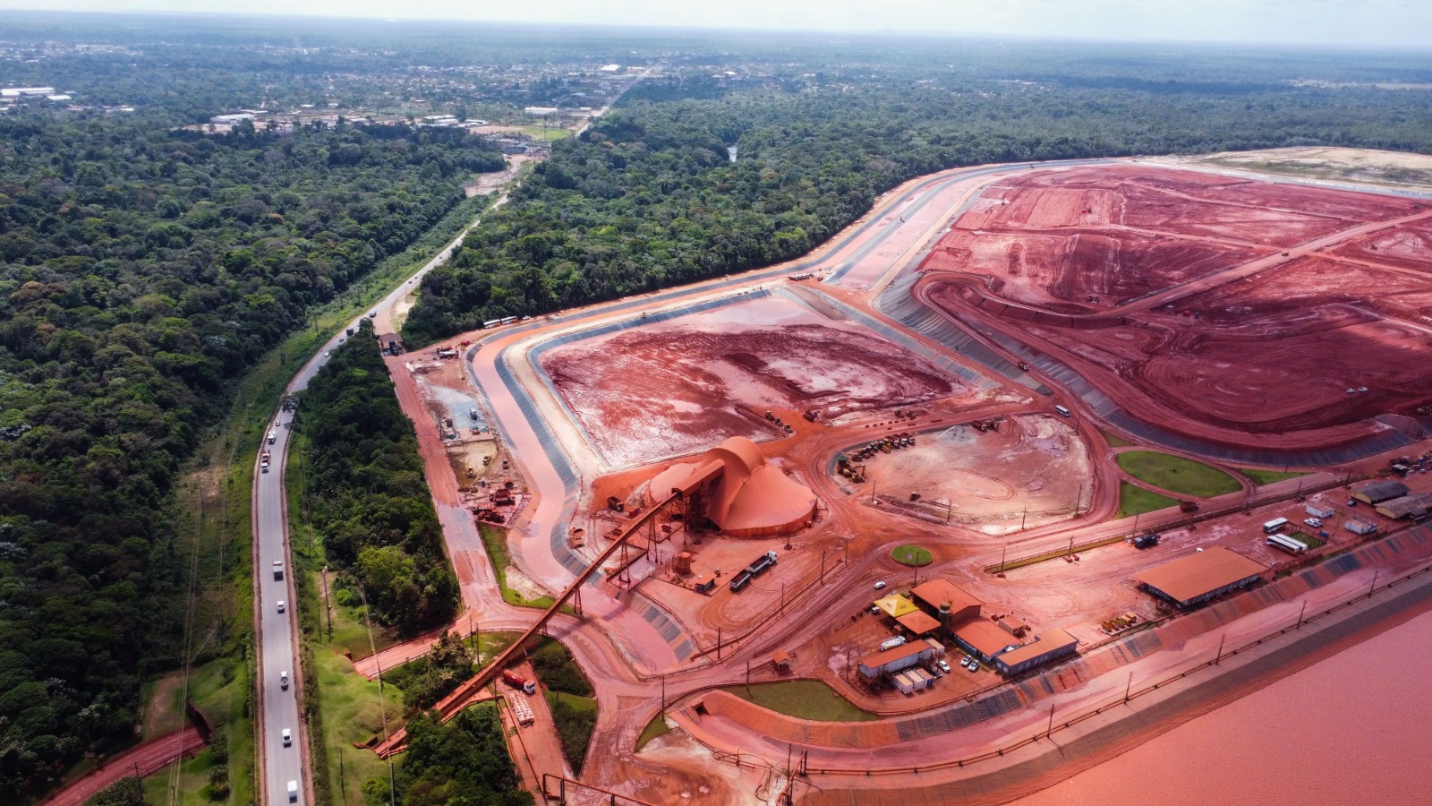 Ação popular discute os impactos ambientais decorrentes desses vazamentos.