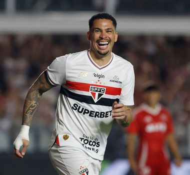 Imagem - São Paulo atropela e joga o Internacional para zona de rebaixamento do Brasileirão