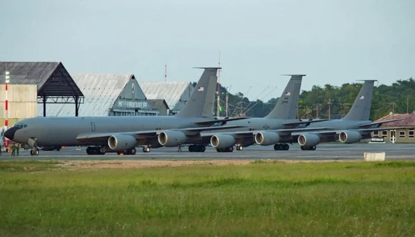 Aeronaves militares raras dos EUA passam por Belém durante missão internacional