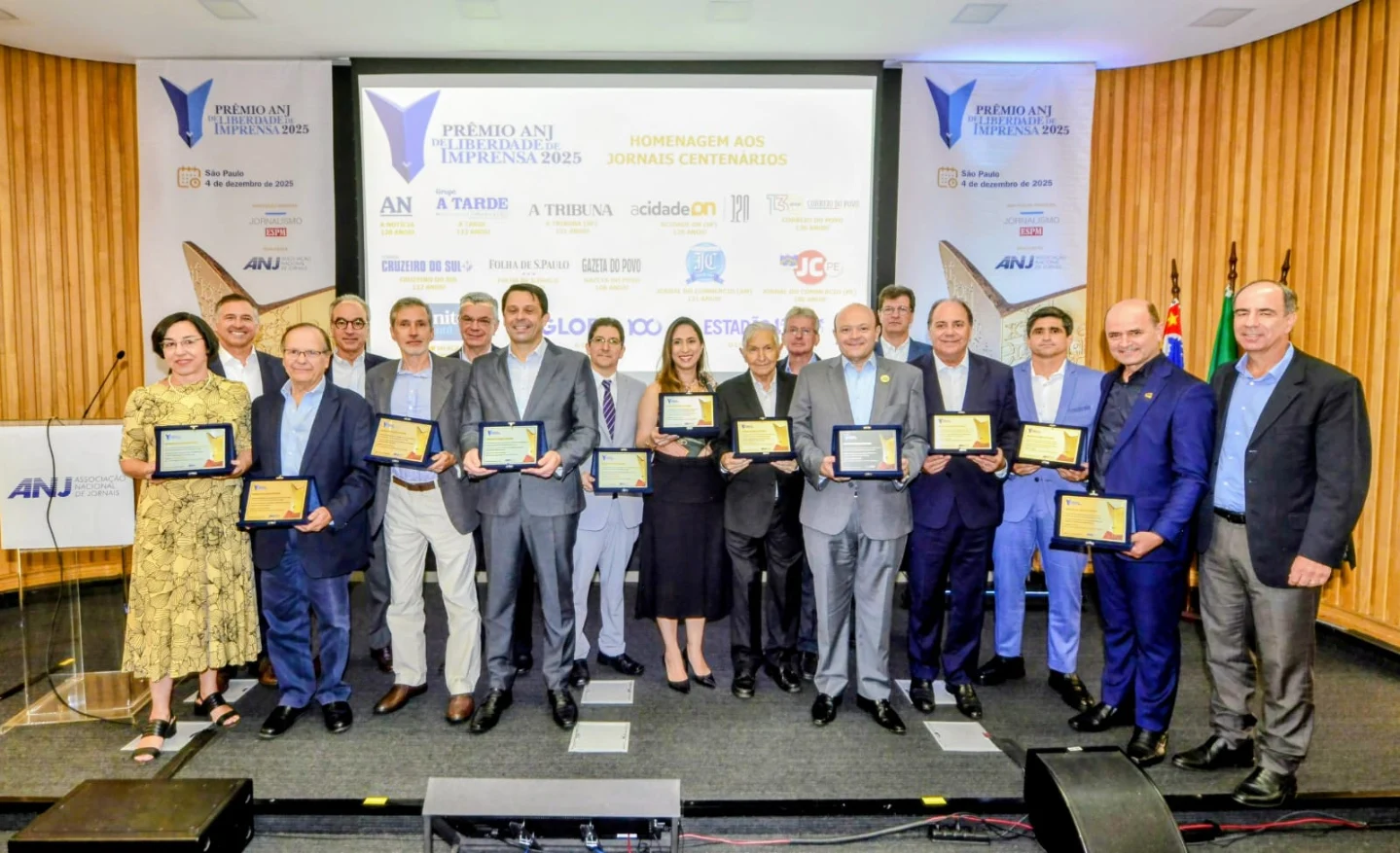 Representantes dos jornais celebrado durante o Prêmio ANJ de Liberdade de Imprensa 2025.