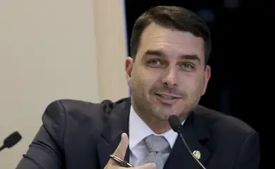 Imagem - Flávio Bolsonaro confirma que será candidato à Presidência em 2026