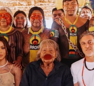 Imagem - Líder indígena critica fala de Luciano Huck durante gravações no Xingu