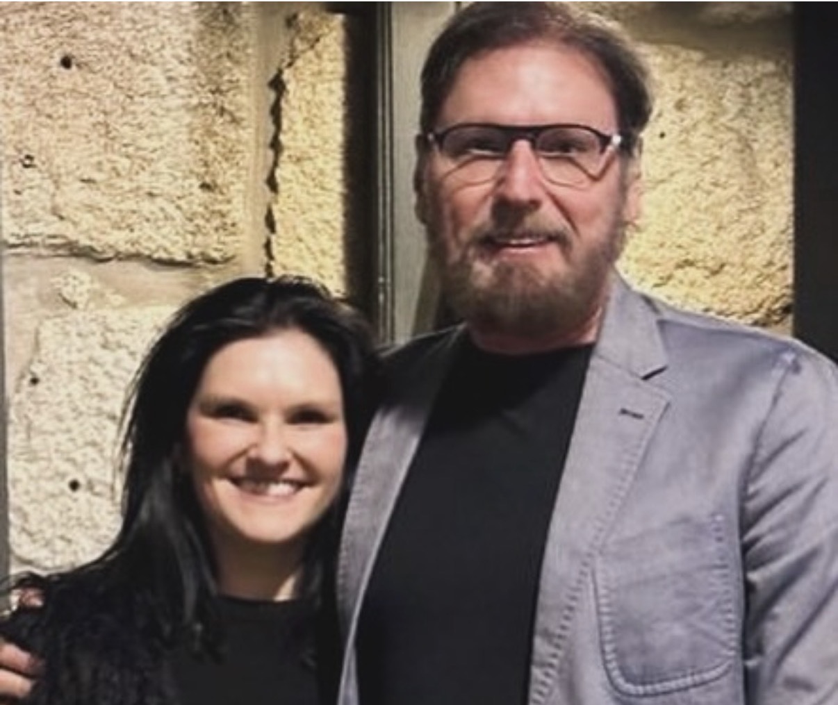 Claudia Miralha aniversariou na última semana. Os festejos foram ao lado do marido, Arlindo Guimarães.