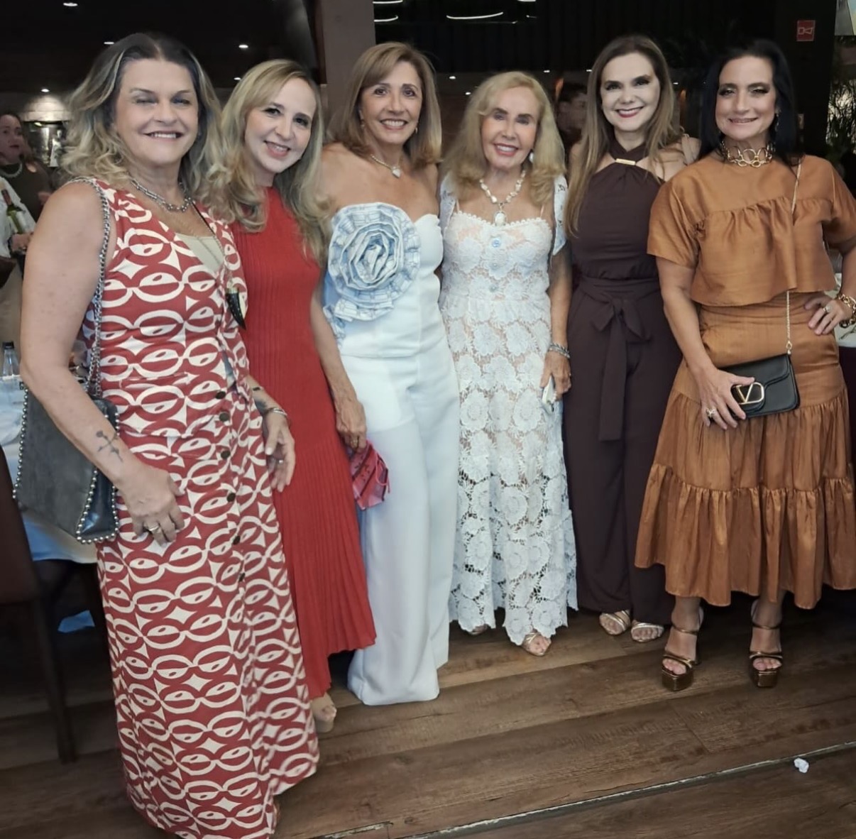 Milene Guilhon, Ceiça, Noemia Lobato, Nazaré Melo, Giovana Gonçalves e a colunista 