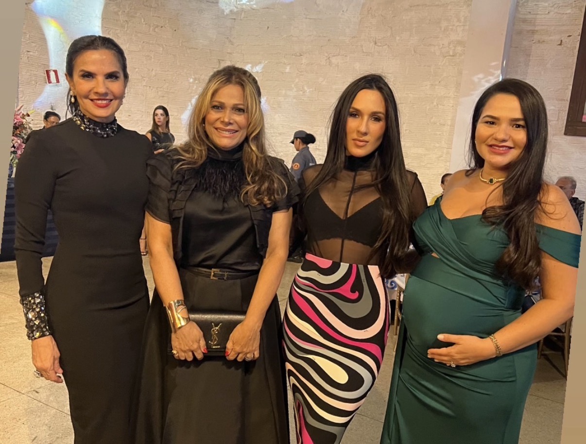 Meg Haber, Katia Sadeck, Laura Aguilera e Carol Buchacra 