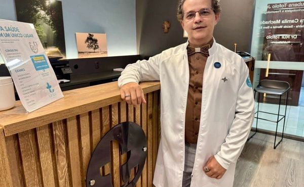 9 de Dezembro. Dia de Cantar Parabéns ao Endocrinologista Rubens Tofolo Jr.