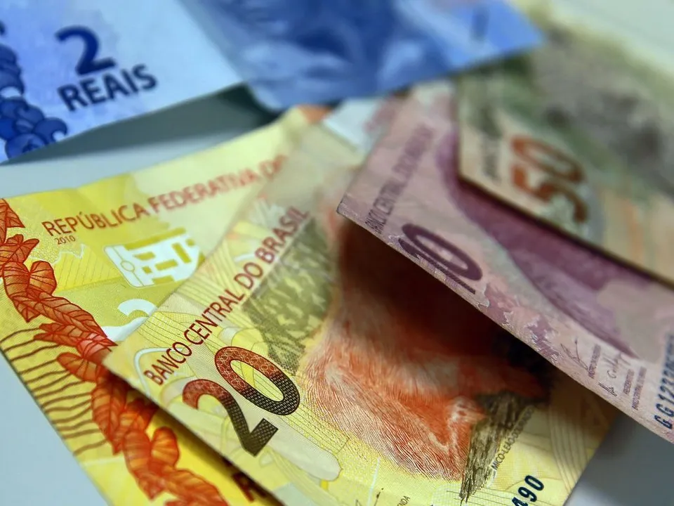Após 30 anos cédulas antigas do Plano Real começam a sair silenciosamente de circulação