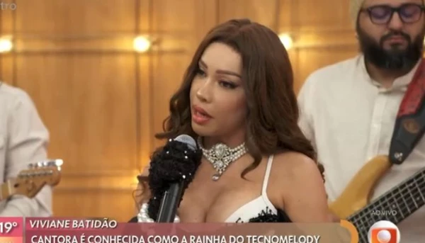 Imagem - Em participação no programa Encontro, Viviane Batidão relembra início de carreira: ‘não tinha nada’