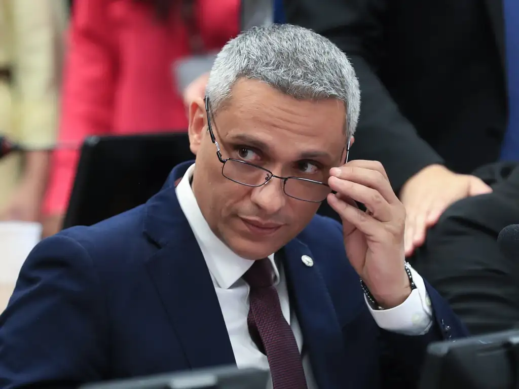 Investigação aponta uso de documentos falsos e criação de OSCIP para desviar recursos públicos