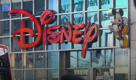 Parceria de três anos vai permitir que fãs criem vídeos com mais de 200 personagens da Disney, Marvel, Pixar e Star Wars