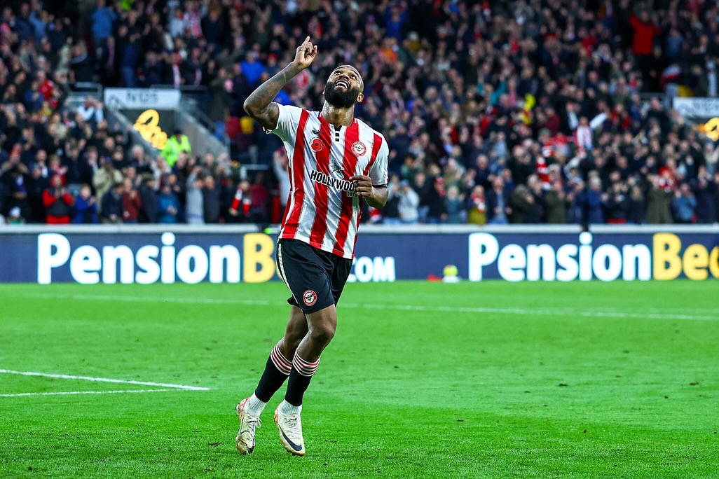 Atacante brilha no Brentford -
