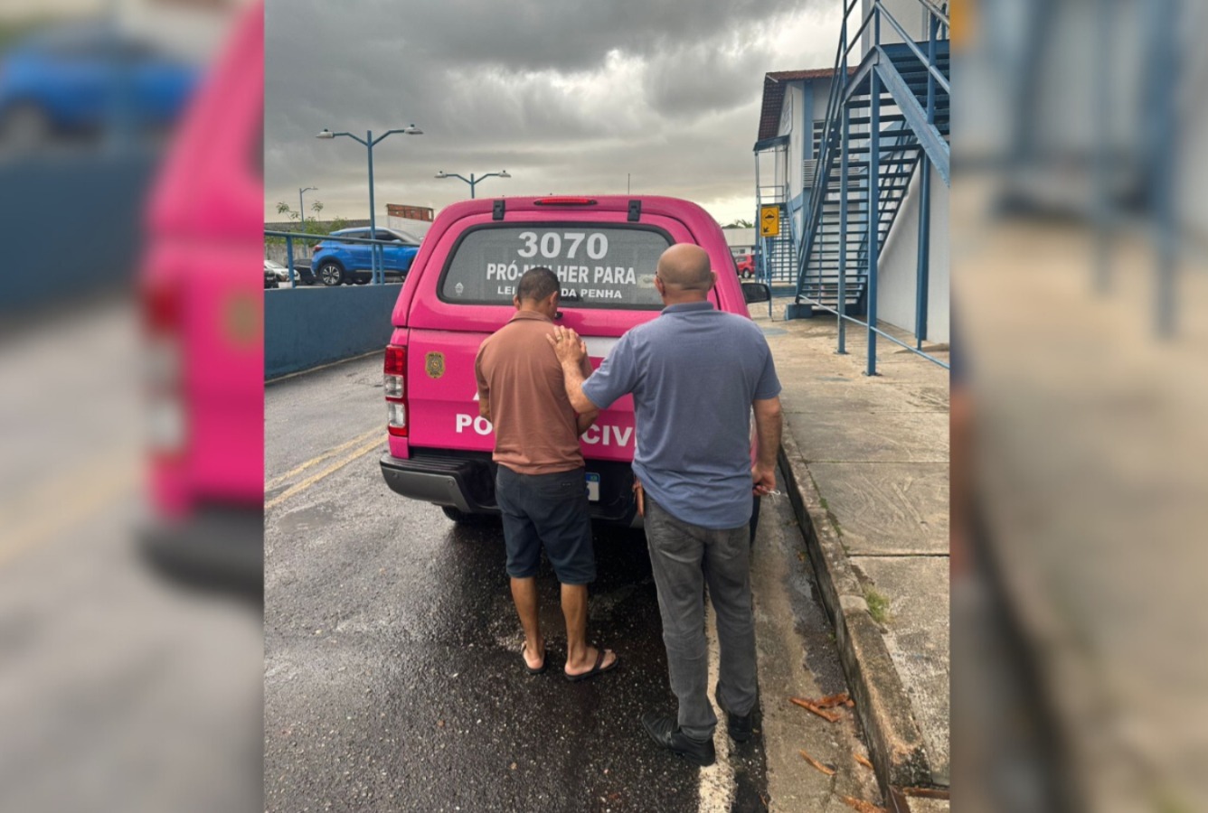 Momento que o homem foi preso, em Belém.