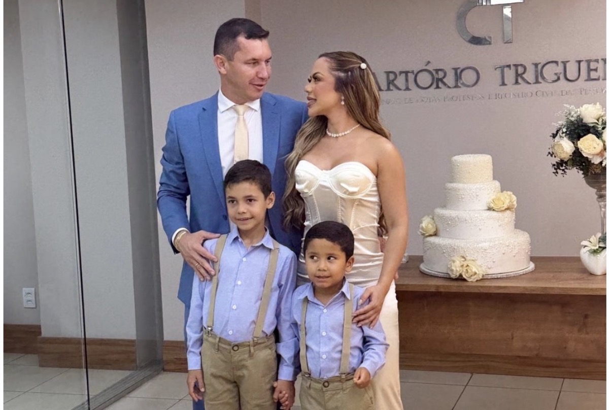 Os noivos José Barreto de Carvalho e Ingrid Silva Barreto.