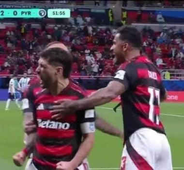 Imagem - Flamengo explora bola parada e zagueiros artilheiros para vencer Pyramids e pegar PSG na final