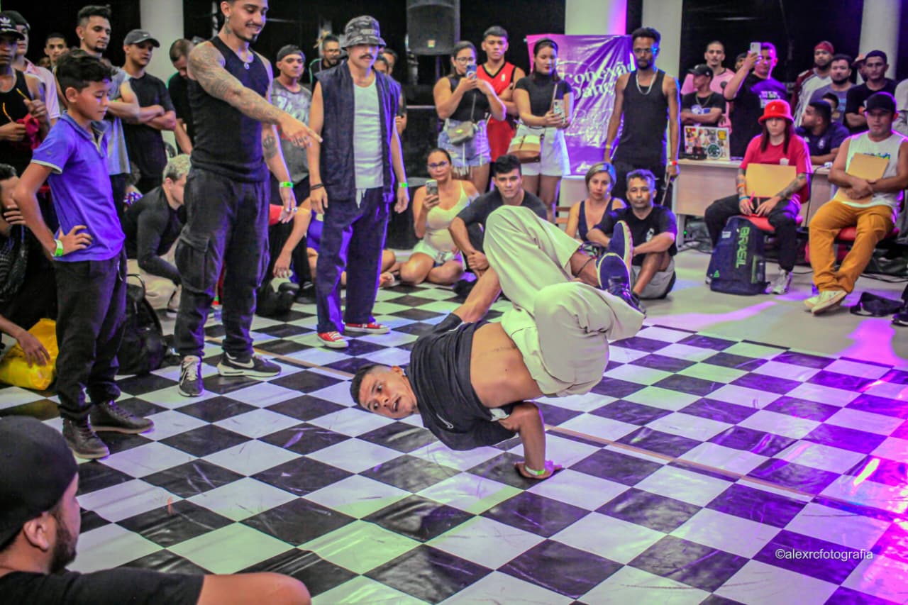 Competição de hip-hop agita Salinas