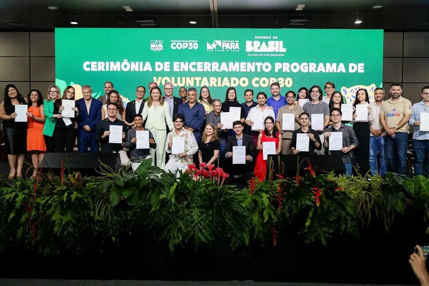 Voluntários que trabalharam na COP-30 recebem certificação