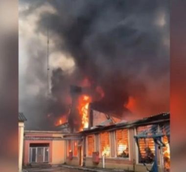 Imagem - Vídeo: incêndio de grandes proporções atinge loja de flores em São Paulo