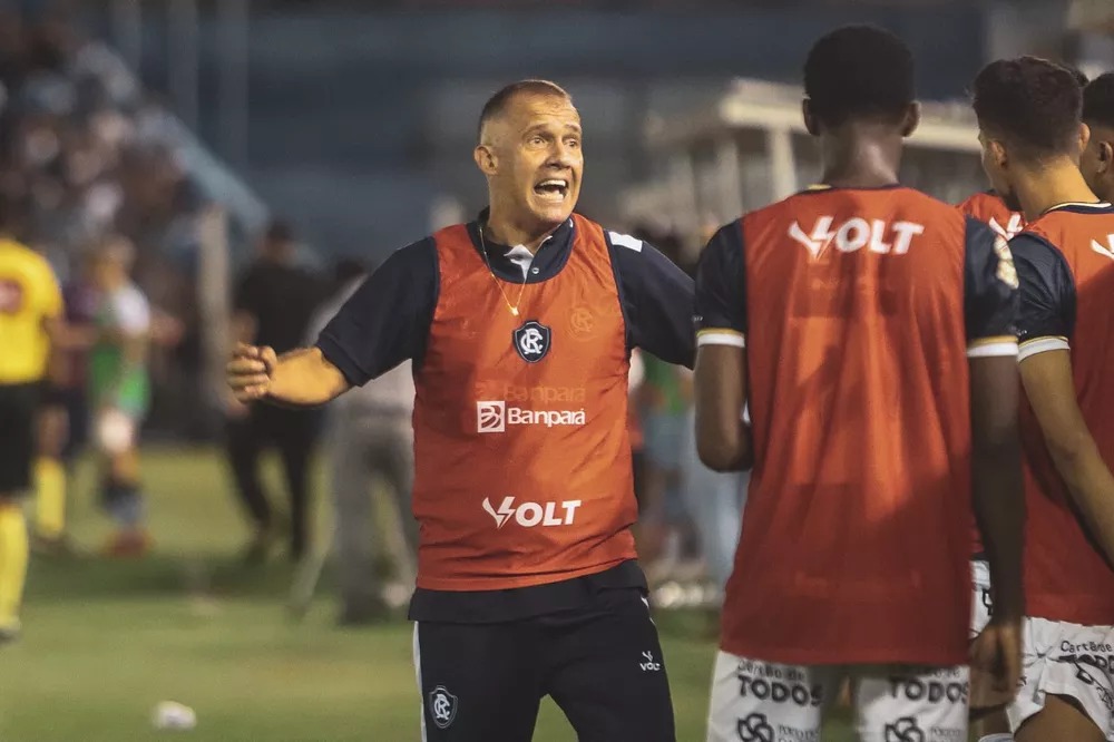 Eduardo treinou o Remo em 2021 - 