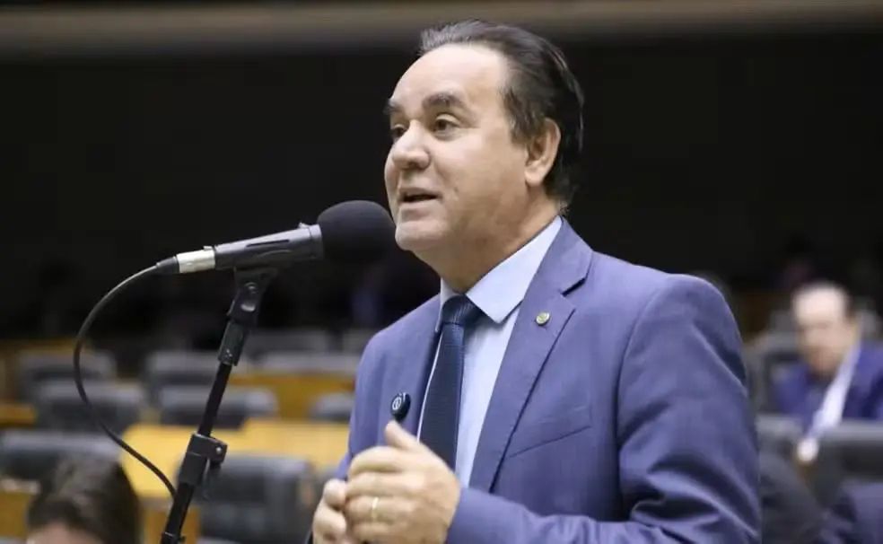 Filiado ao PL, Adilson Barroso herdará a cadeira na Câmara -