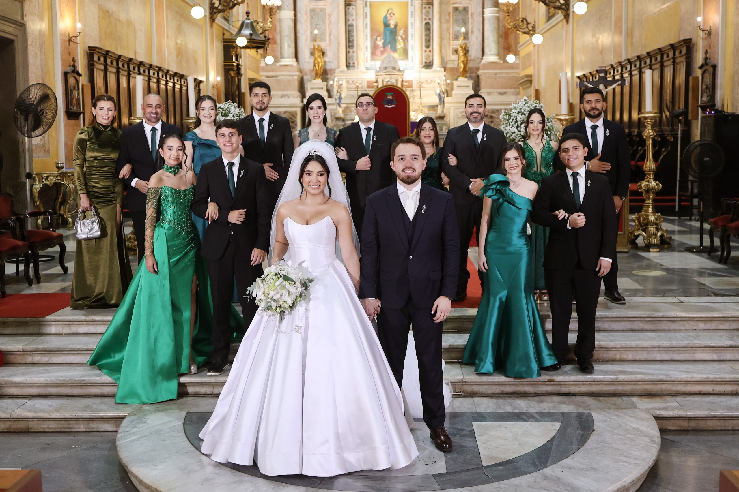 Os noivos com os padrinhos