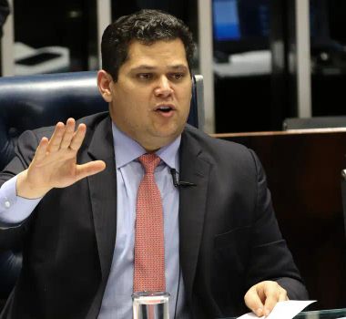 Imagem - Alcolumbre pauta PL da Dosimetria apesar de pressão por adiamento no Senado