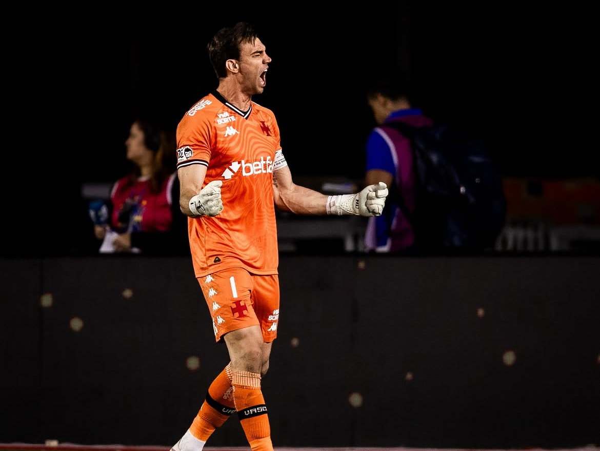 Léo defendeu duas cobranças de pênaltis - 