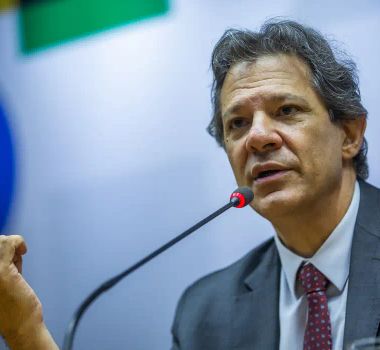 Imagem - Haddad sinaliza saída do governo até fevereiro para atuar na campanha de Lula