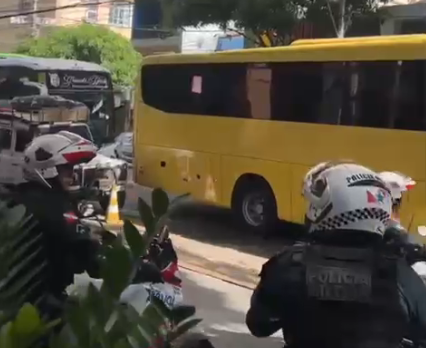 Poucas horas antes do encontro, a equipe do Roma News fez imagens das delegações de ambos os times partindo do Radisson Hotel Maiorana Jr para o duelo de logo mais