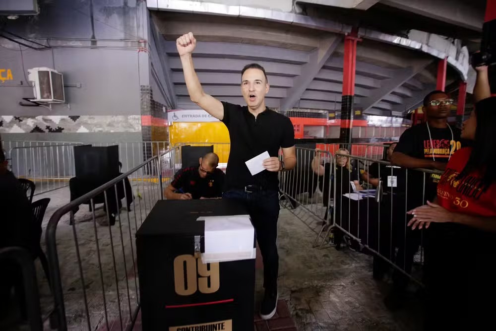 Matheus é o candidato da oposição e foi eleito presidente - 