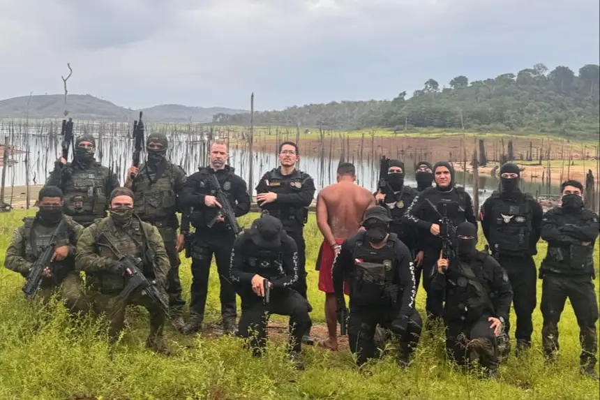 Os mandados de prisão são oriundos de processos judiciais relacionados a quatro homicídios.