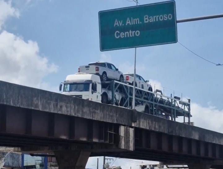 Via bloqueada na capital paraense -