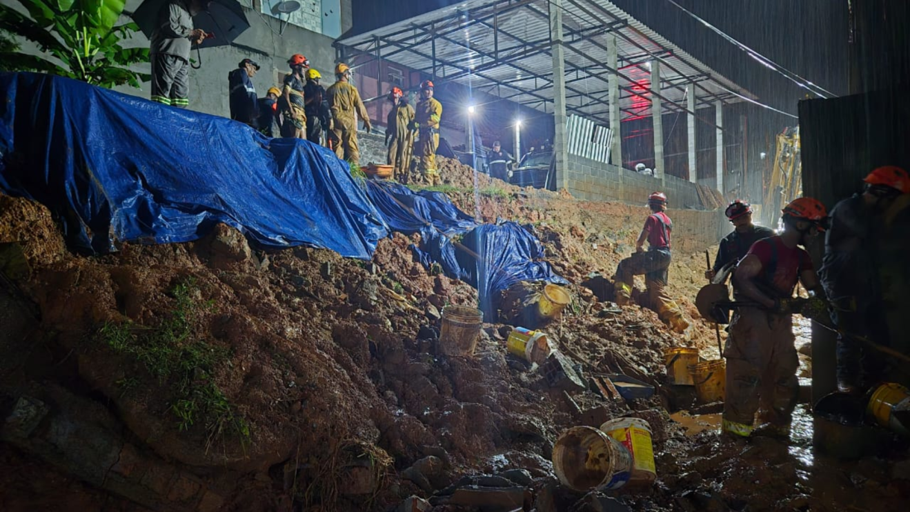 Temporal prolongado deixa rastro de destruição e ao menos sete mortos em São Paulo
