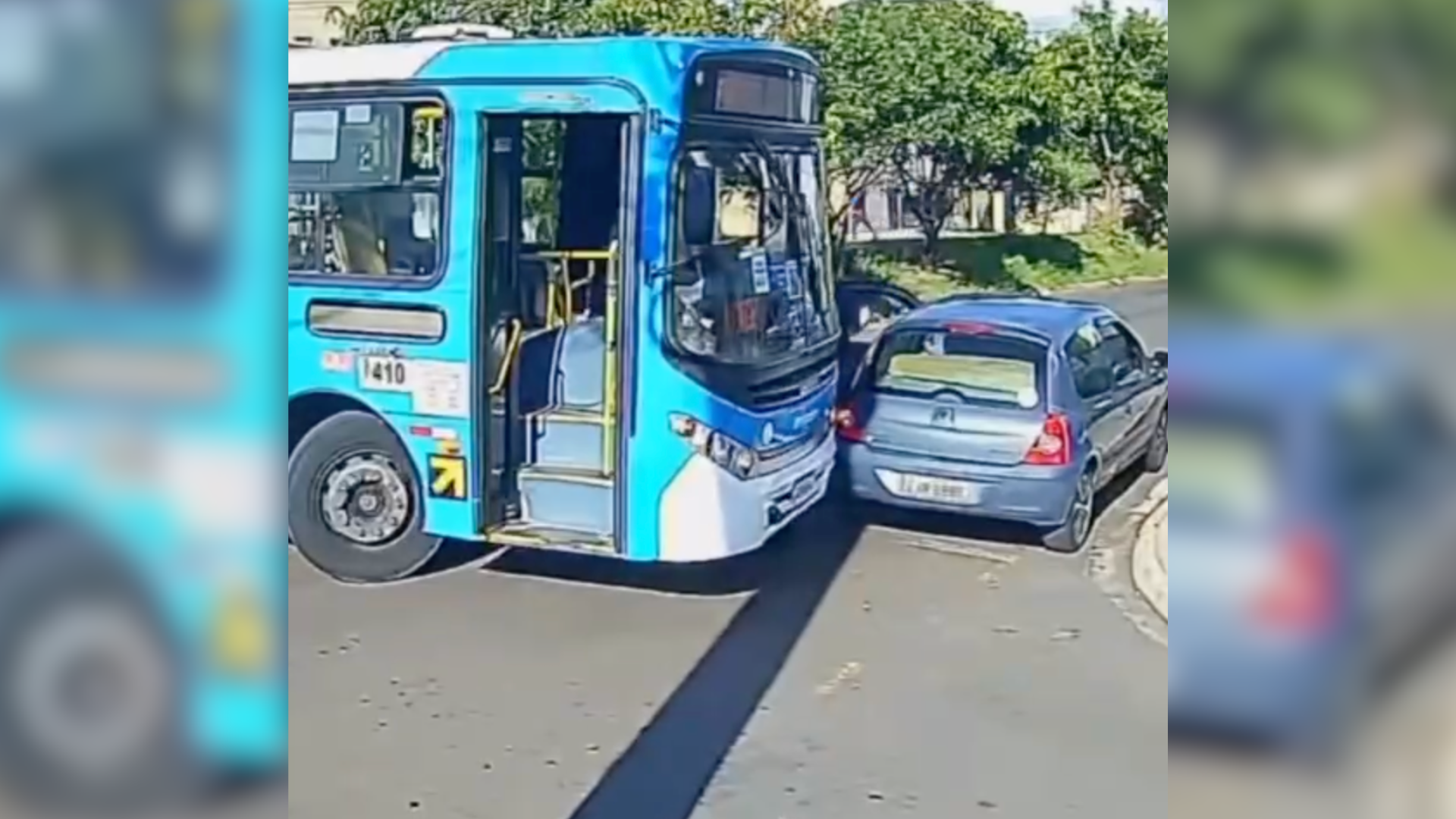Veículo foi arrastado em esquina da Avenida Eduardo Alves de Lima e ninguém ficou ferido