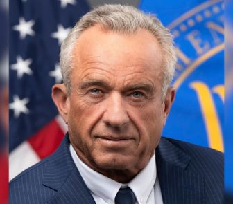 Imagem - Governo Trump propõe banir tratamentos de saúde para crianças trans nos EUA