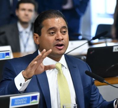 Imagem - PF mira senador em nova fase da operação sobre descontos irregulares do INSS