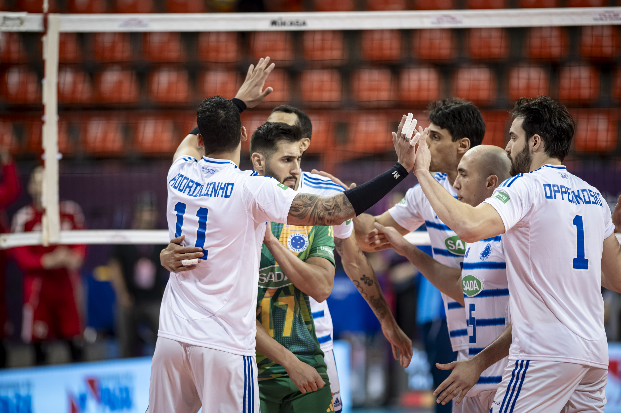 Cruzeiro não alcançou as duas primeiras posições da chave e ficou sem chances de avançar