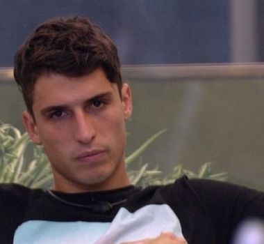 Imagem - Ex-BBB Felipe Prior pode ser preso a qualquer momento, afirma colunista
