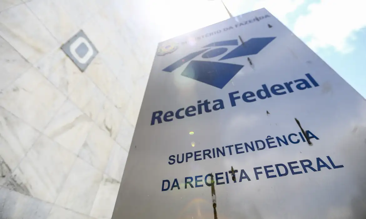 Receita libera novo lote de restituição do IRPF e paga mais de R$ 600 milhões em dezembro