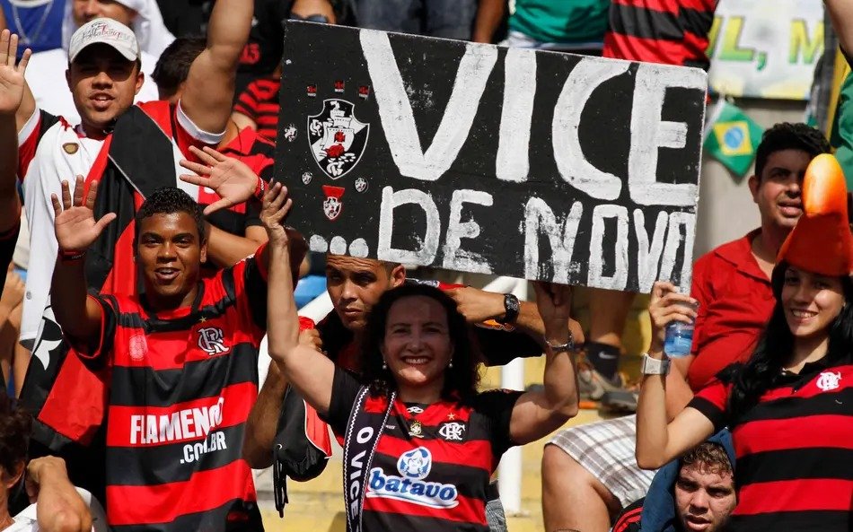 Rivais provocaram o Vasco nas redes sociais - 