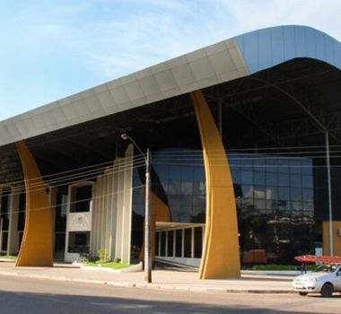 Imagem - PF flagra comissionada da Assembleia de Roraima com R$ 500 mil em dinheiro vivo