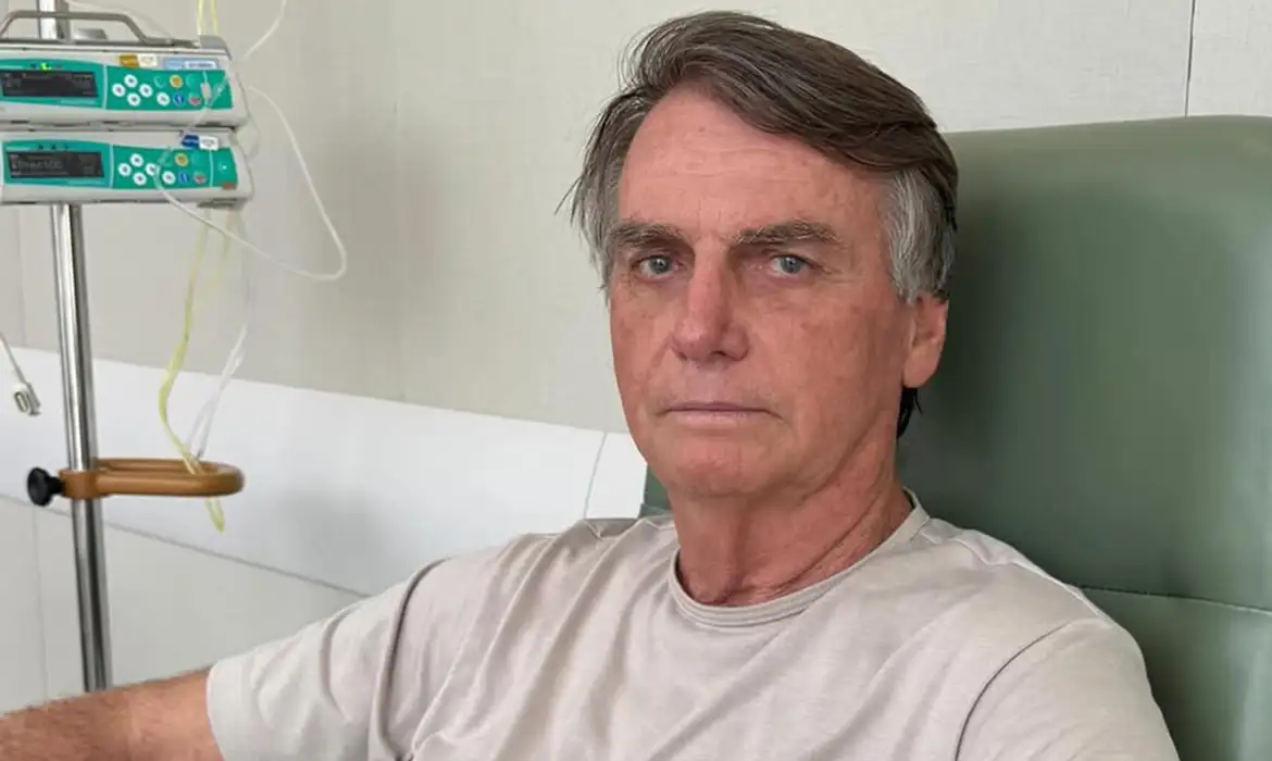 Bolsonaro passa por cirurgia nesta quinta-feira de Natal

