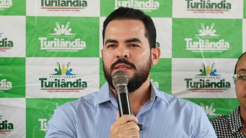 Prefeito de Turilândia se entrega após operação que investiga desvio milionário de recursos públicos

