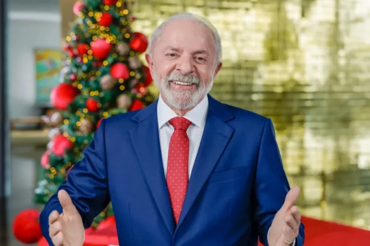 Pronunciamento de Lula destaca redução da jornada de trabalho e avanços sociais em 2025

