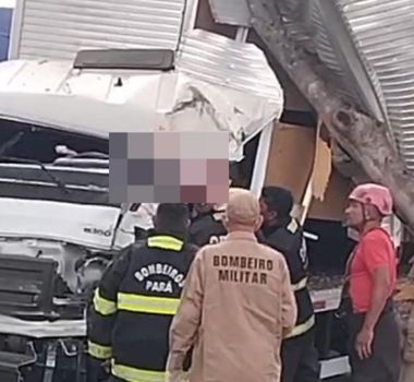 Imagem - Colisão entre caminhão e carro provoca lentidão na BR-316, na Grande Belém