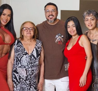 Imagem - Belo e Gracyanne Barbosa passam Natal juntos em família