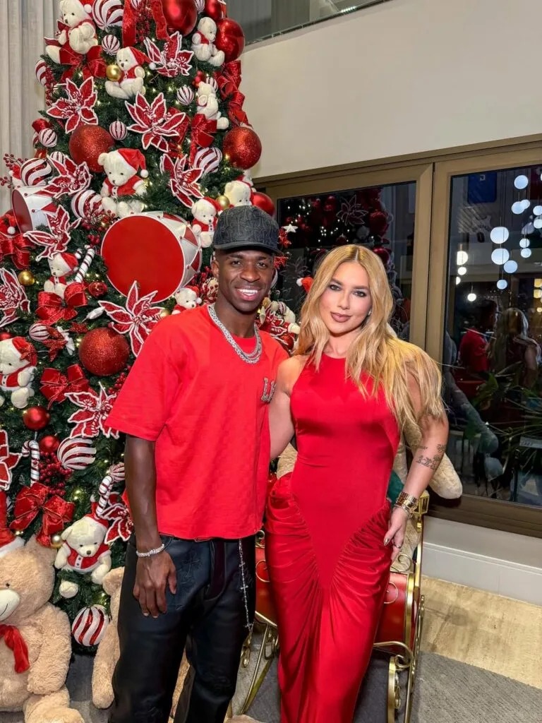 Casal postou as fotos no Instagram - 