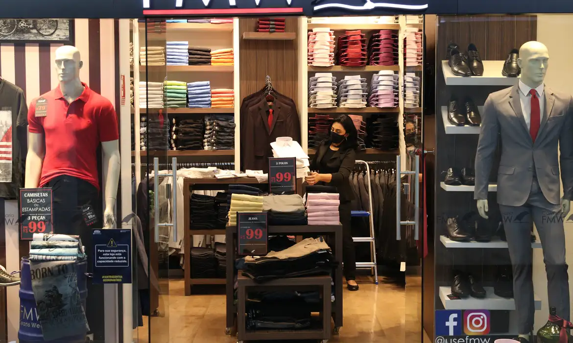 Entenda quais são seus direitos na troca de presentes após o Natal

