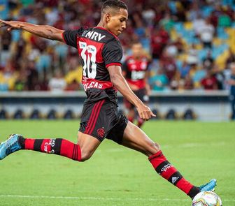Imagem - Remo deve acertar com lateral bicampeão brasileiro com o Flamengo